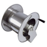 AKM9817, Enrouleur manuel en inox pour 25 m. de tuyau 3/4" ou 20 m. 1".